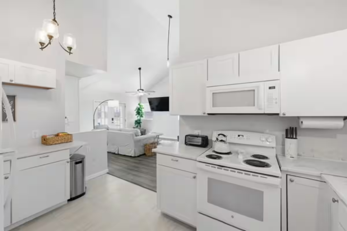 123 South Bloomfield Winchester
